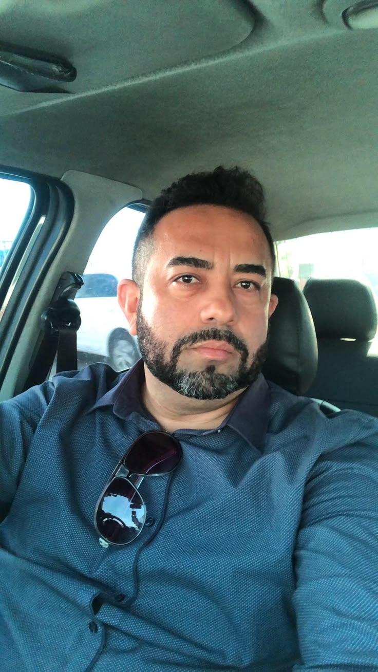 <em>Gregorio S.</em>